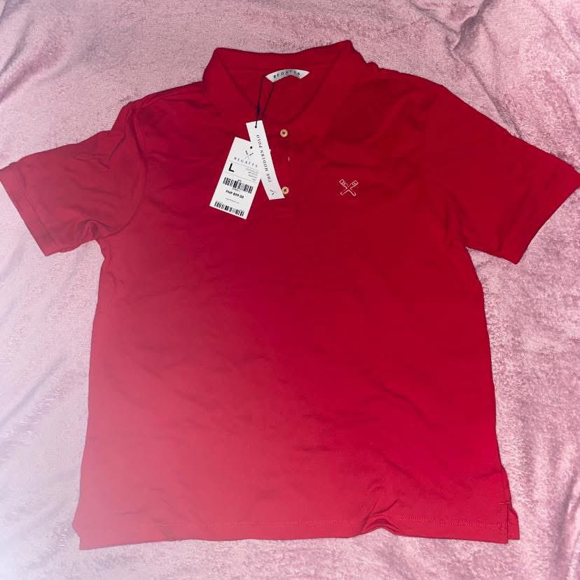 wen8luvr's tweet photo. maybe may inch here >< 
wts lfb regatta red polo shirt for 700 
never been worn po 🥹 https://t.co/6QZClhMofm