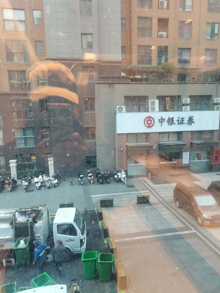 jaycengmm's tweet photo. 小十堰终于下雪了 https://t.co/yVq8vlpFDx