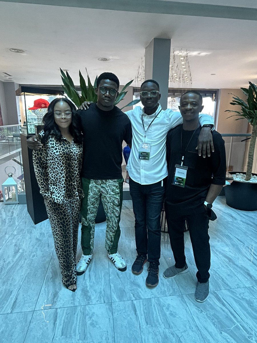 TShow77's tweet photo. I had a great time last Tuesday teaching at #RevenueLabs by #built4balance and @awscloud
Such a pleasure to spend time with amazing founders, enablers and meet some of the best minds in sales who also turn out to be members of @RevstarCom https://t.co/xxNp4SdHB2