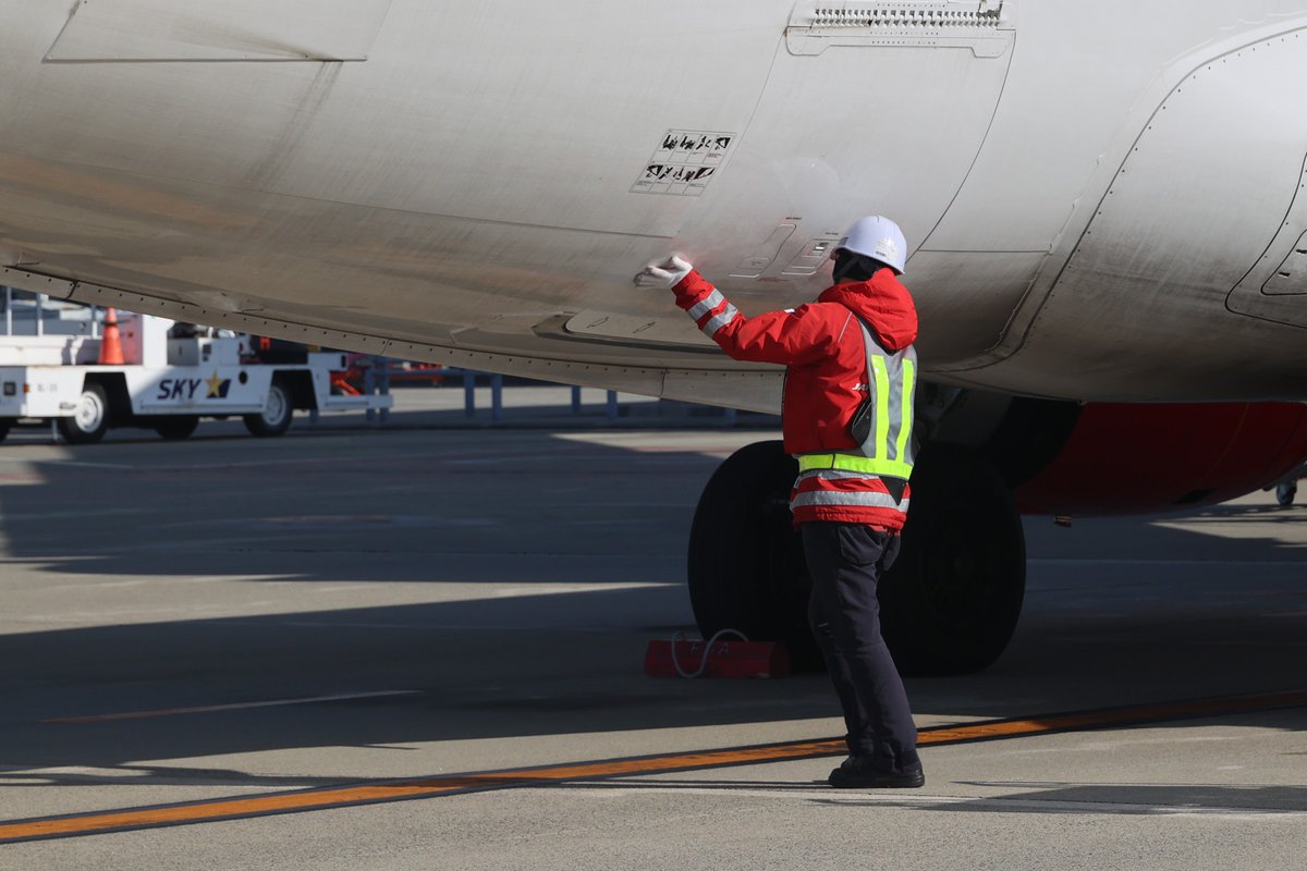 セントレアでは、明日2月2日（日）に合同説明会を開催します！空港のお仕事は飛行機 の迫力を間近で感じ、その魅力に触れながら働ける特別な環境です。エアサイドでは、多くのスタッフが日々、飛行機の安全運航を支えています。会場は第1ターミナルビル1階センターピア  ...