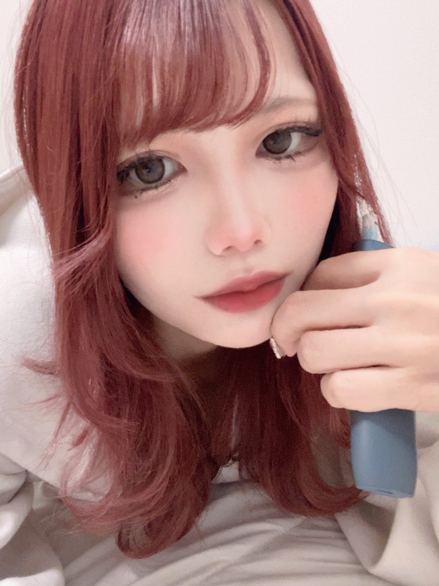初めての赤はどうでしょうか（  •̀  ̫ -︎︎  ） ੭❤️