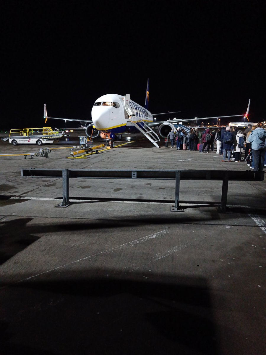 mvvschotland's tweet photo. Departure for the Derby of the South #mvv #mvvroda https://t.co/O1FdtDD2pl