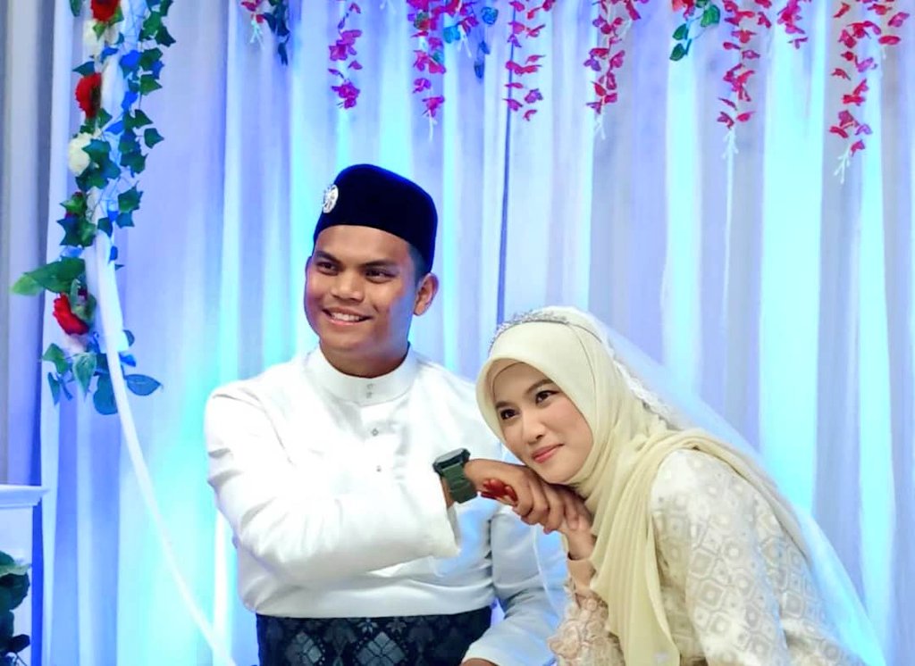 epulsajos's tweet photo. From this                                       To this
2018                                                2025 🤲
2 kali juga kena reject 🤭 https://t.co/cPaT7Fwlvv