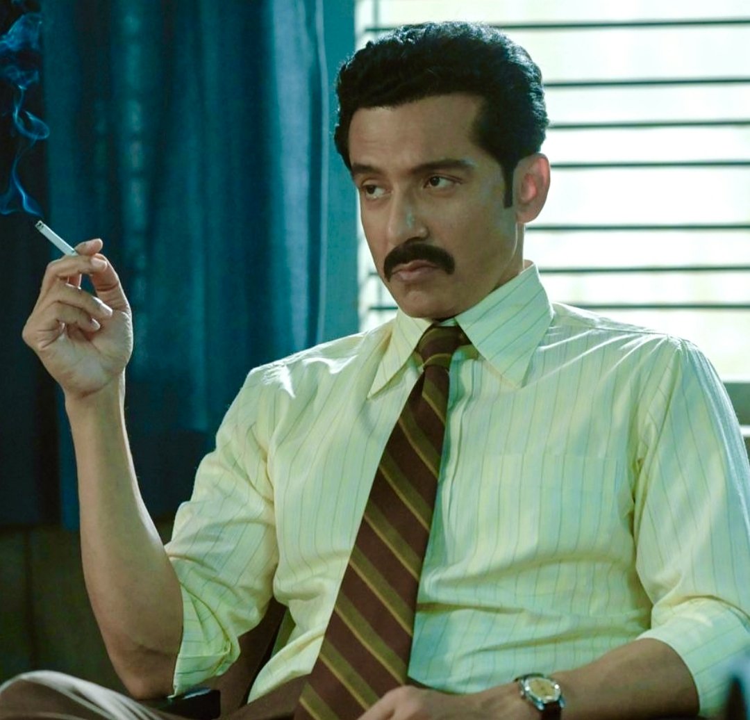 tota_rc's tweet image. Mukhopadhyay; SP Tihar
#BlackWarrant on @NetflixIndia 
Directed &amp;amp; created by #VikramadityaMotwane &amp;amp; team
Based on the book by #SunilGupta &amp;amp; #SunetraChoudhury 
@ApplauseSocial