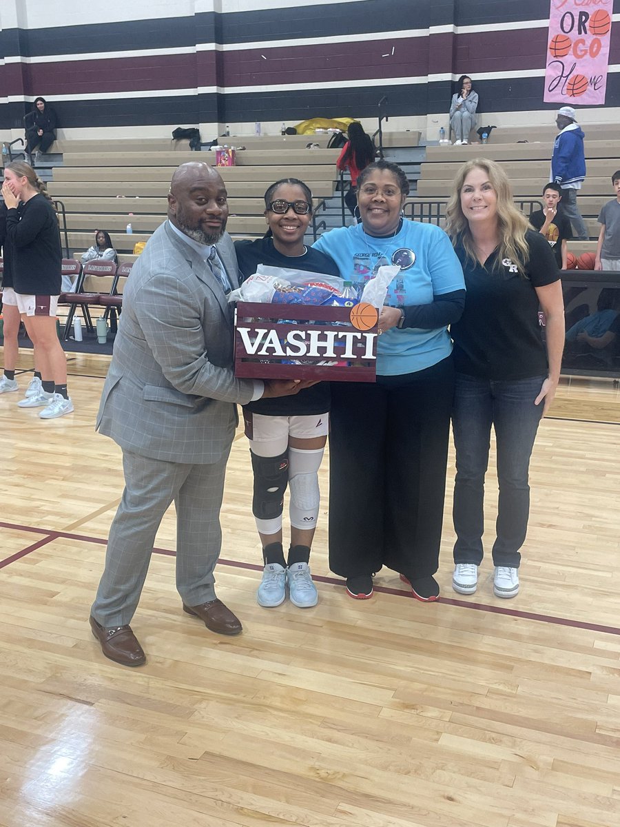 Shoutout to our two incredible seniors who have committed to this program for 4 years! Your dedication and hard work inspire us all. Big thanks to Coach Farmer for continually pouring into them and guiding them every step of the way. Let's finish strong! 💪 #SeniorGoals #Teamwork