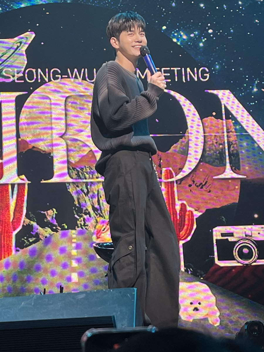 __19950825's tweet photo. 이뿌니🥲💕💕💕💕 https://t.co/qMq44KXmCo