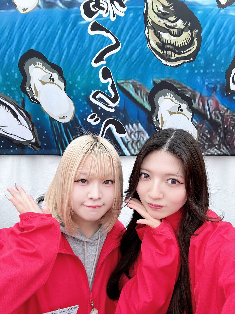 RR__maoka's tweet photo. ．

今日も牡蠣ライフ🦪
ゆなちゃんと初ツーショ💖

#牡蠣小屋
#ドンキホーテ厚木��� https://t.co/7NQRxa1X6u