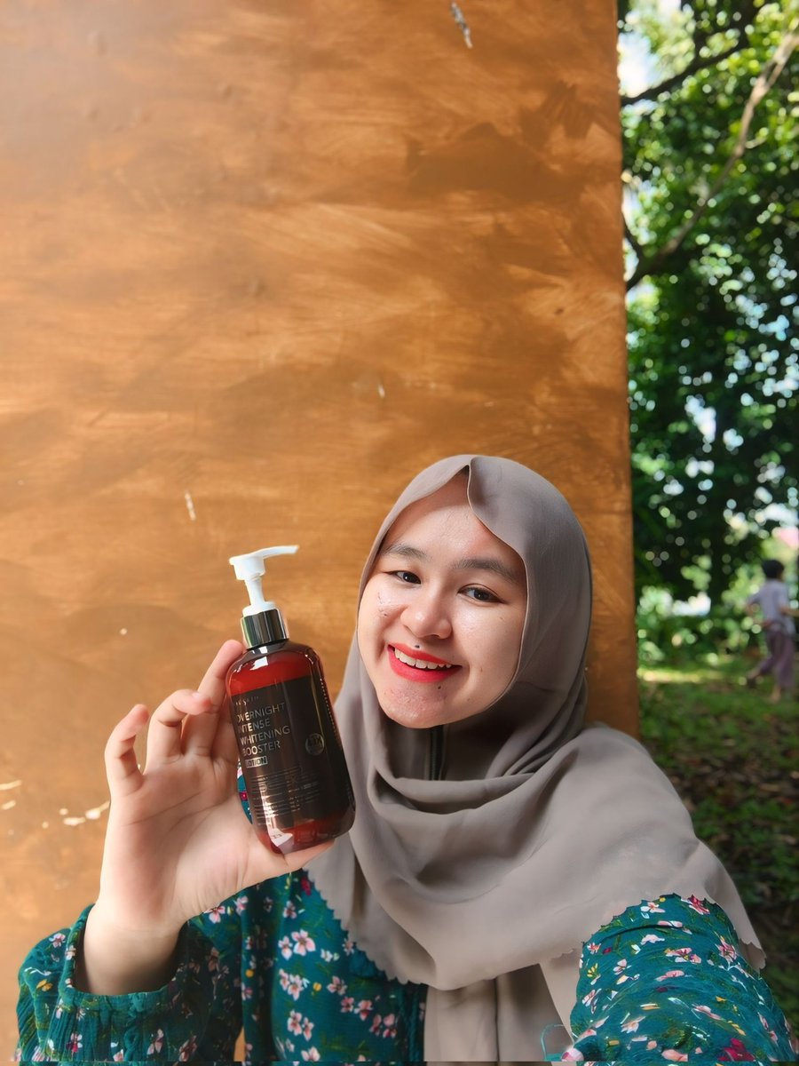 mitaseptian's tweet photo. Spill bodycare lagi nih skrg aku lg rutin pake Lauskin Overnight Intense Whitening Booster Lotion https://t.co/E4jOxTNrzf