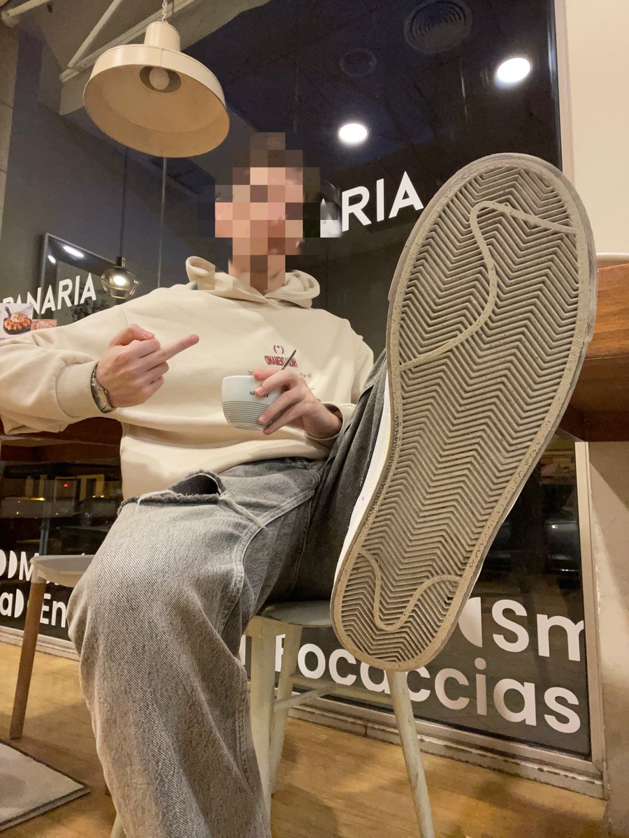 Alpha_DiabloMad's tweet photo. venga perros, empezar el dia como debe ser.
ADORADME MIENTRAS ME TOMO EL CAFÉ
(y por supuesto vosotros lo pagais)💸🤑😉
#findom #cashmaster #cashsub #cashslave #cashpig #paypig #moneyslave #alphasneakers https://t.co/RsGSQ3aKbJ
