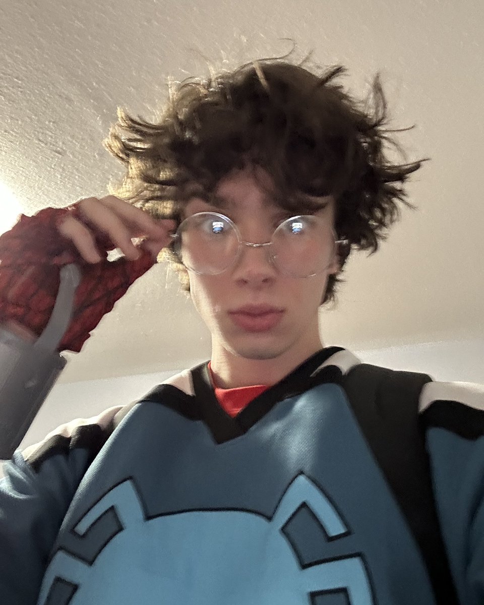 capital spidey tweet media