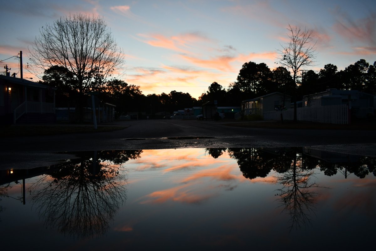 speedon1313's tweet photo. "As Above, So Below; So Below, As Above" #photograph #photograghy #PhotographyIsArt #photographers #photographylovers #PHOTOS #photooftheday #NatureInspired #NatureIsLife #NaturePhotography #naturephoto #NatureBeauty #mirrorfun #PeaceForTheWorld #ColorfulArt #morningvibes https://t.co/YrUmQZ98JN