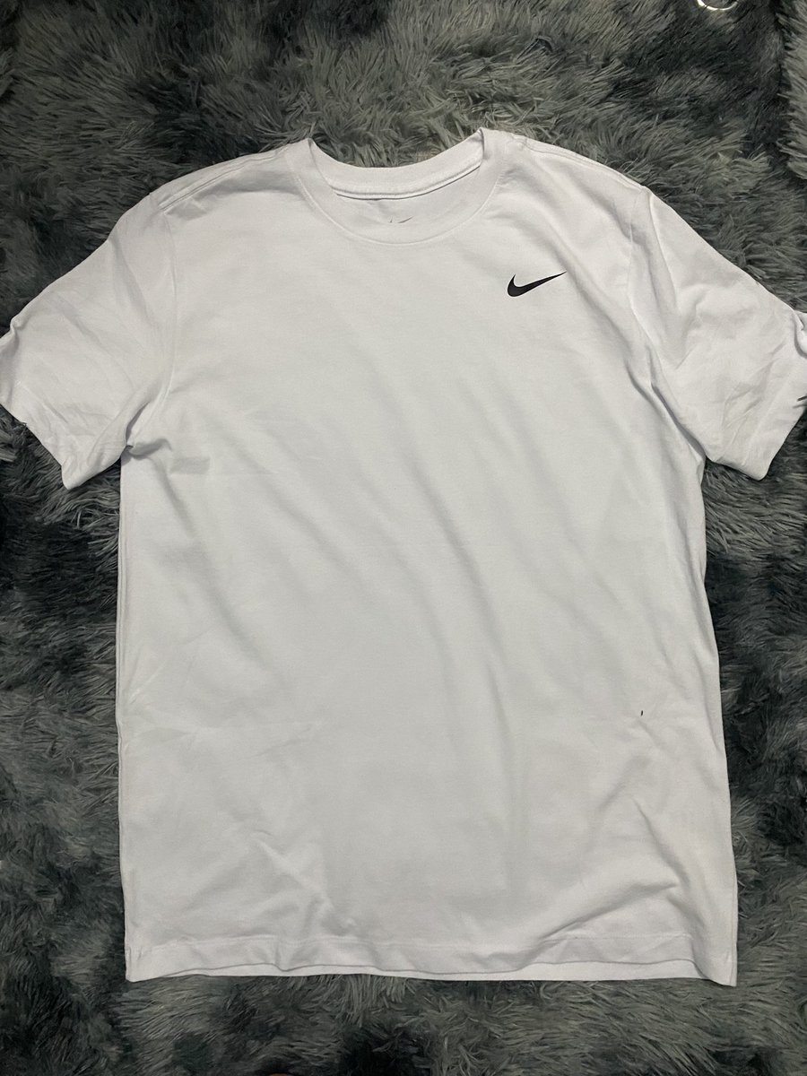 _sertid1's tweet photo. เสื้อยืด nike สีขาวของแท้ โลโก้สกรีน ใหม่มากๆ ขาวโอโม่ ไม่มีตำหนิคับ

อก 44 ยาว 29
ราคา 260 บาท

#ส่งต่อnike #โล๊ะตู้ #ส่งต่อเสื้อผ้า #เสื้อผ้ามือสอง #ส่งต่อstylist #ส่งต่อเสื้อผ้ามือสอง #ส่งต่อเสื้อผ้ามือ2 #เสื้อnike #โล๊ะตู้เสื้อผ้า https://t.co/J8NVM1gzwi