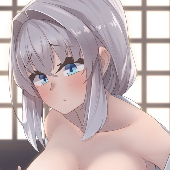 巫女pizr絵完成したのでピクシブとFANBOXにアップしました
FANBOXには差分あります 