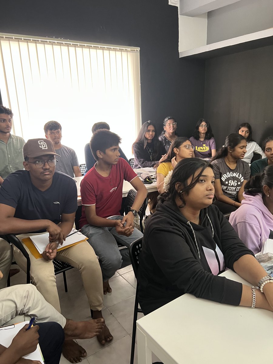MadSchoolGroup's tweet photo. Our students had an incredible learning experience at the Gestalt Principles Workshop by JAIN University, exploring how design and psychology come together to create impactful visuals.

💡 Want to crack the design entrance exam? Join our us at https://t.co/Plvt6Zn0n5 🚀 https://t.co/Ng5XnePr6l