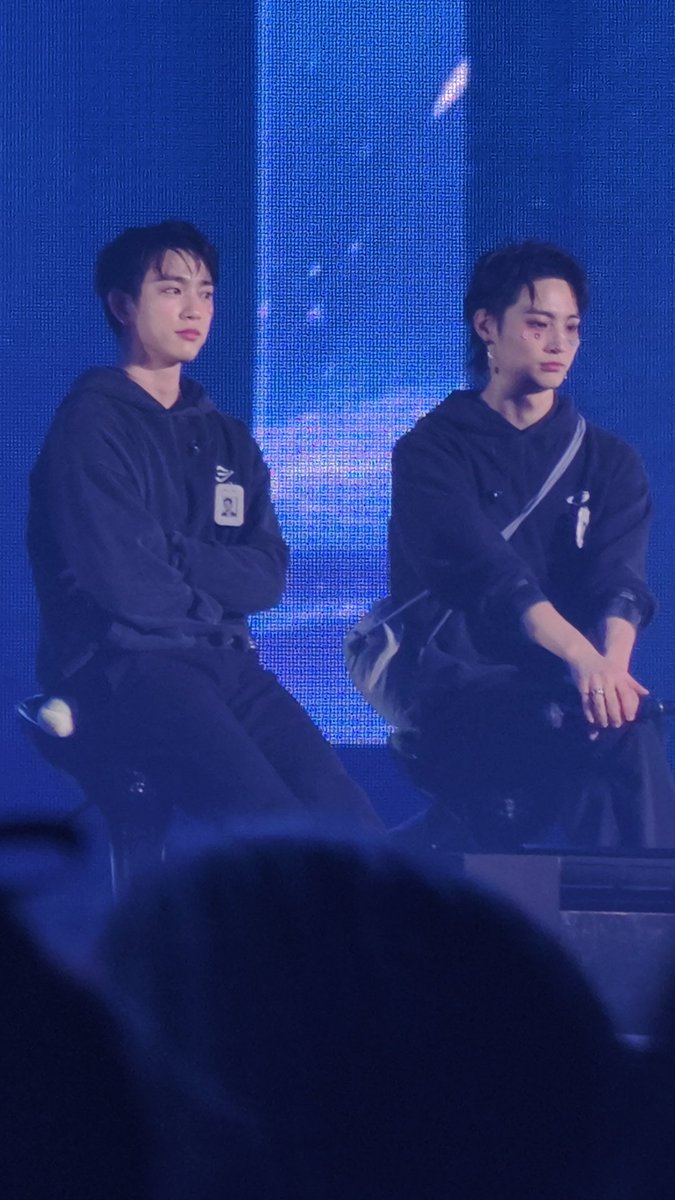 Poongpoong_JB's tweet photo. เหมือนแฟนมาคุม 555555 https://t.co/6LJpNREAHJ