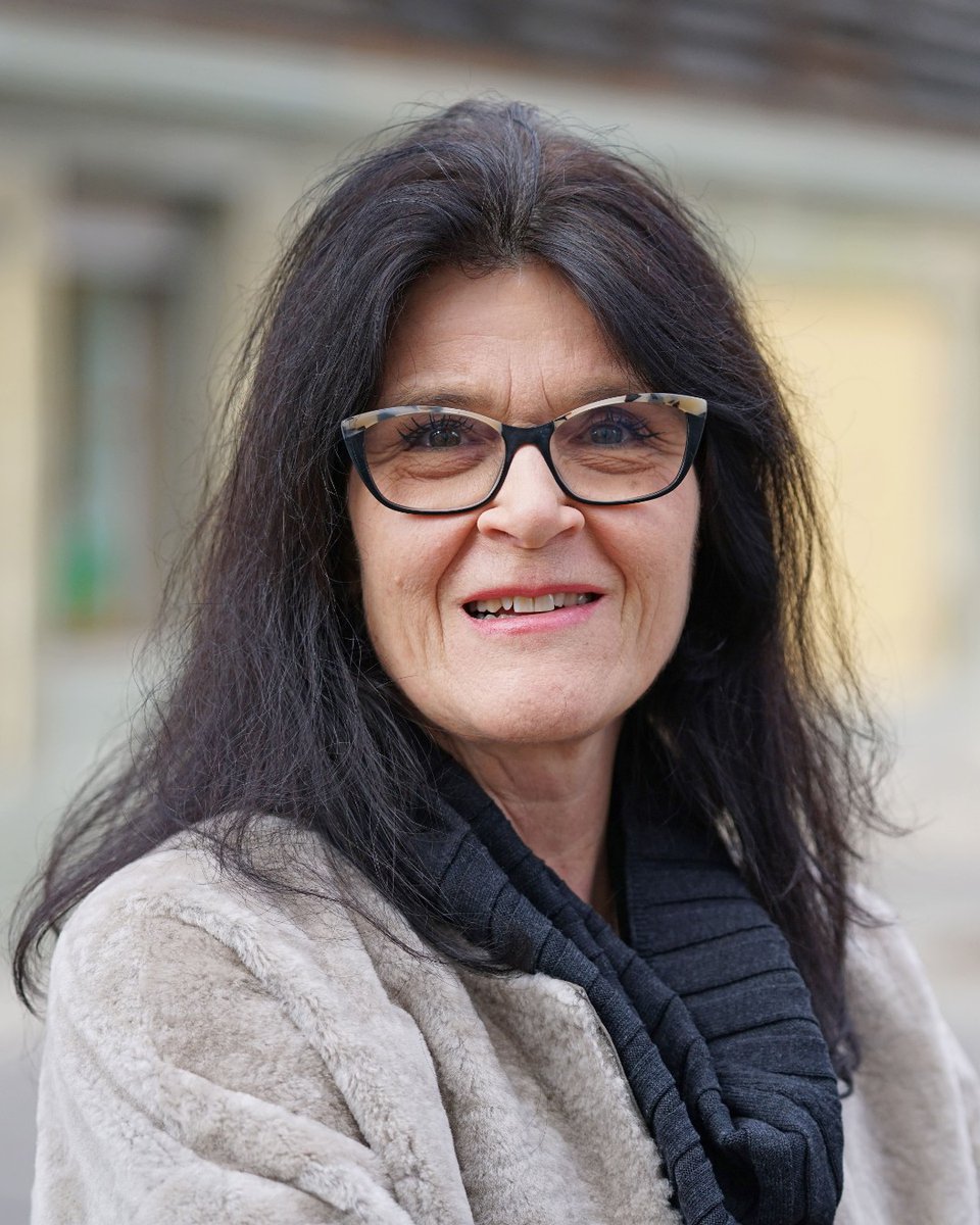 inc_cantonBE's tweet photo. 📌 strong@work: «Wir wollen nicht jammern, sondern präventiv etwas tun.»

📌 Die Insel Gruppe geht in der Ausbildung ihrer Fachfrauen und Fachmänner Gesundheit neue Wege. Sie stärkt die Lernenden mit einem Resilienzprogramm.

👉 https://t.co/4GRUWKCHQd https://t.co/CpZnBvlQml