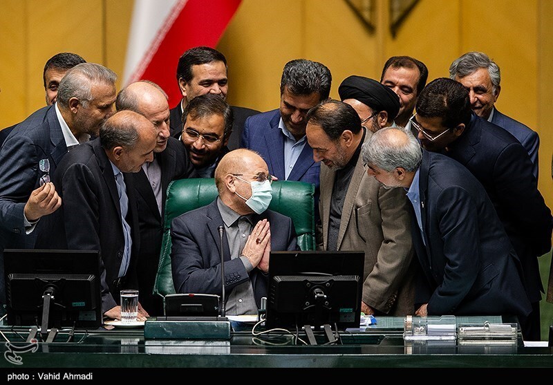 pastayevsky's tweet photo. گله گوسفندان در جمهوری اسلامی https://t.co/r4MaGGuIIy