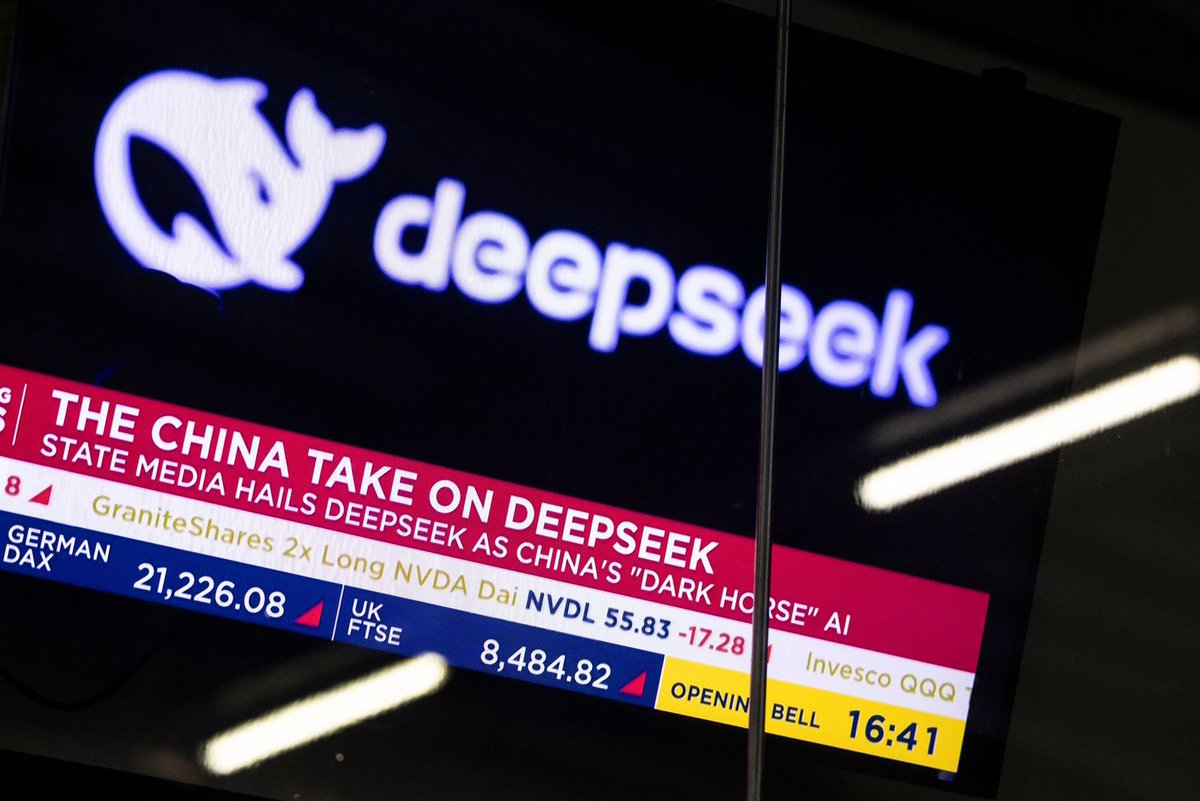 L_ThinkTank's tweet image. [ 🇨🇳 CHINE ]

🔸 Deepseek a été victime d’une cyberattaque de type DDOS qui a duré 3 jours selon @jike_collection. Chaque seconde, ce sont 230 millions de requêtes qui parvenaient jusqu’aux serveurs chinois : il s’agirait d’une opération d’ampleur que seul un État peut mener.