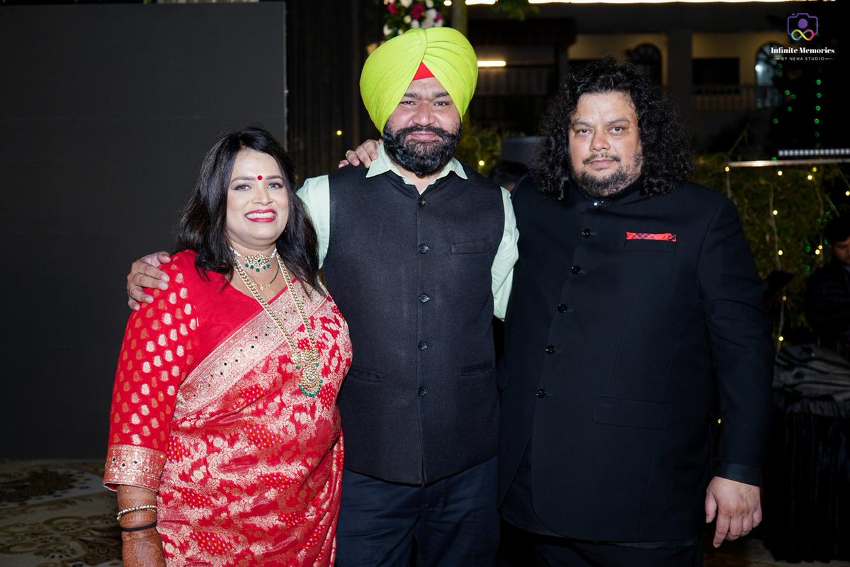 ConfluenceNgo's tweet image. 25 years, countless memories, and a lifetime of love! ❤️✨ Grateful for every moment and for everyone who came to celebrate with us. Your love and support mean the world! Here’s to forever!  #confluence #smitasrivastav #amitabhsrivastav #25thweddinganniversary #bharatmahotsav