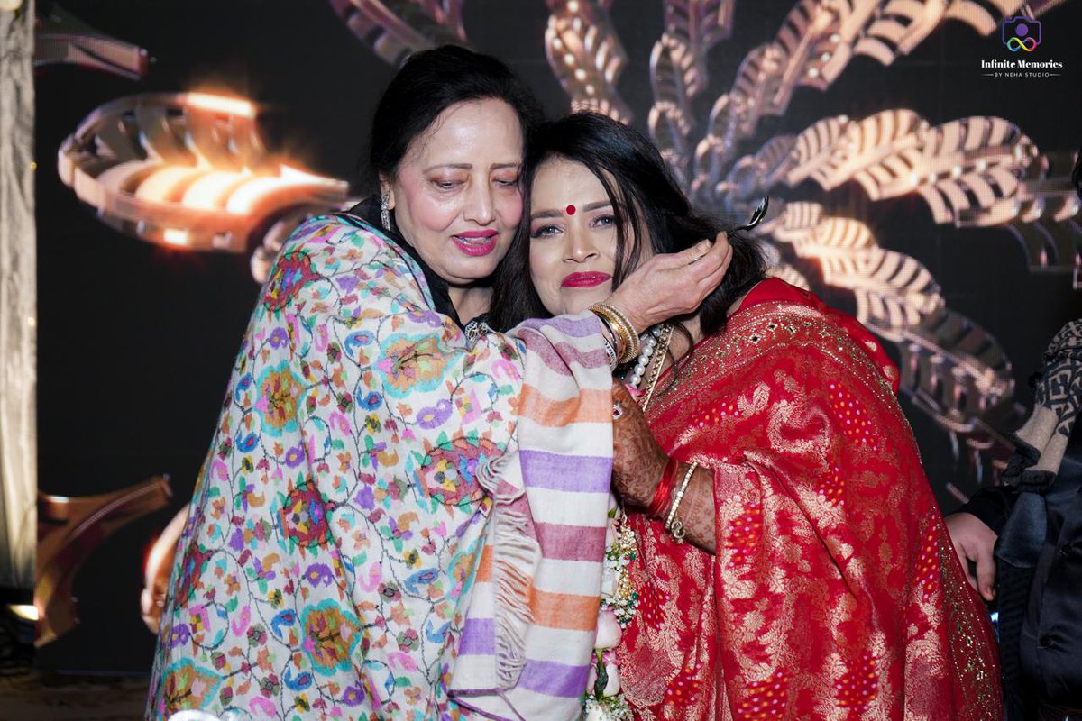 ConfluenceNgo's tweet image. 25 years, countless memories, and a lifetime of love! ❤️✨ Grateful for every moment and for everyone who came to celebrate with us. Your love and support mean the world! Here’s to forever!  #confluence #smitasrivastav #amitabhsrivastav #25thweddinganniversary #bharatmahotsav