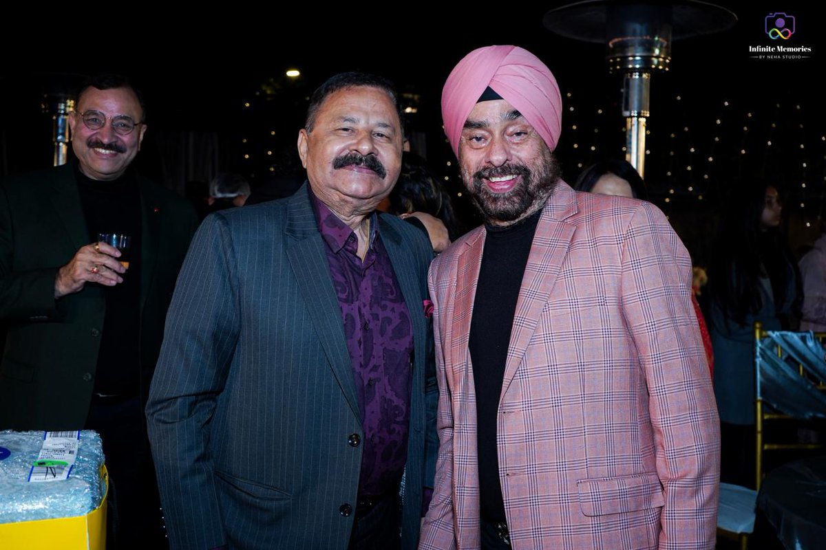 ConfluenceNgo's tweet image. 25 years, countless memories, and a lifetime of love! ❤️✨ Grateful for every moment and for everyone who came to celebrate with us. Your love and support mean the world! Here’s to forever!  #confluence #smitasrivastav #amitabhsrivastav #25thweddinganniversary #bharatmahotsav