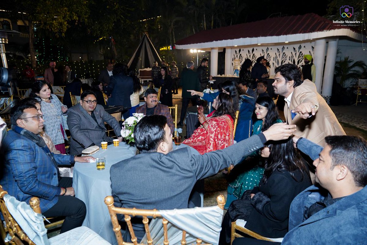 ConfluenceNgo's tweet image. 25 years, countless memories, and a lifetime of love! ❤️✨ Grateful for every moment and for everyone who came to celebrate with us. Your love and support mean the world! Here’s to forever!  #confluence #smitasrivastav #amitabhsrivastav #25thweddinganniversary #bharatmahotsav