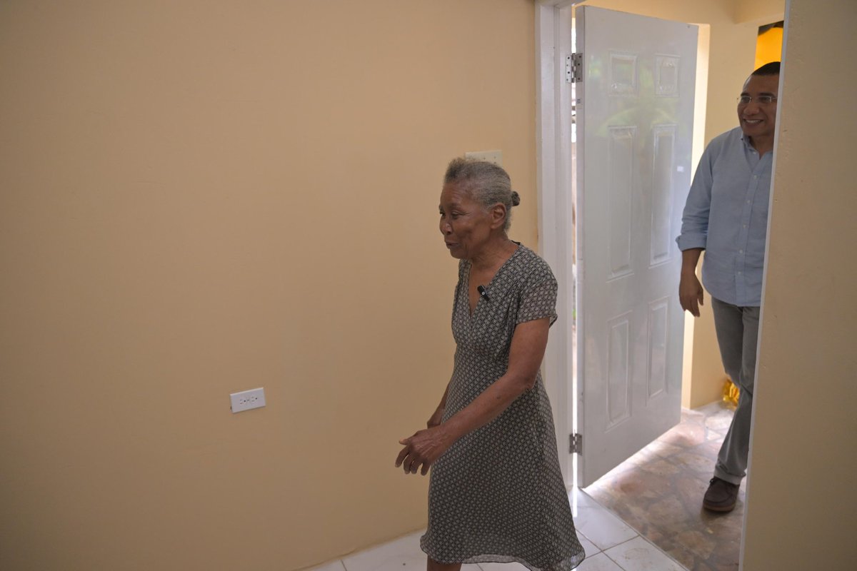 Andrew Holness tweet media