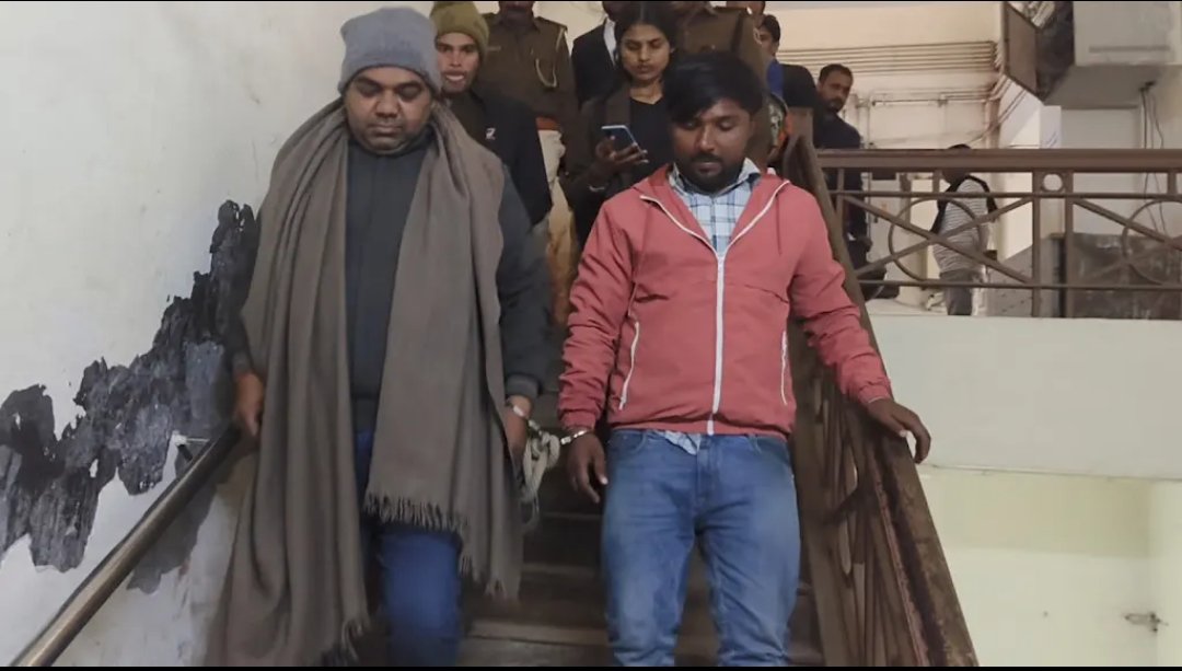 raushan2930's tweet image. ये कोई क्रिमिनल नही @NitishKumar जी, अनशन पर बैठे छात्र ओर अध्यापक हैं ||

हिसाब सबका होगा!!  #Election2025

#BPSCReExamForAll 
#BPSCStudentsProtest 
#BPSC70th 
#BPSC_PAPER_LEAK 
#manua_chotta_chor_h