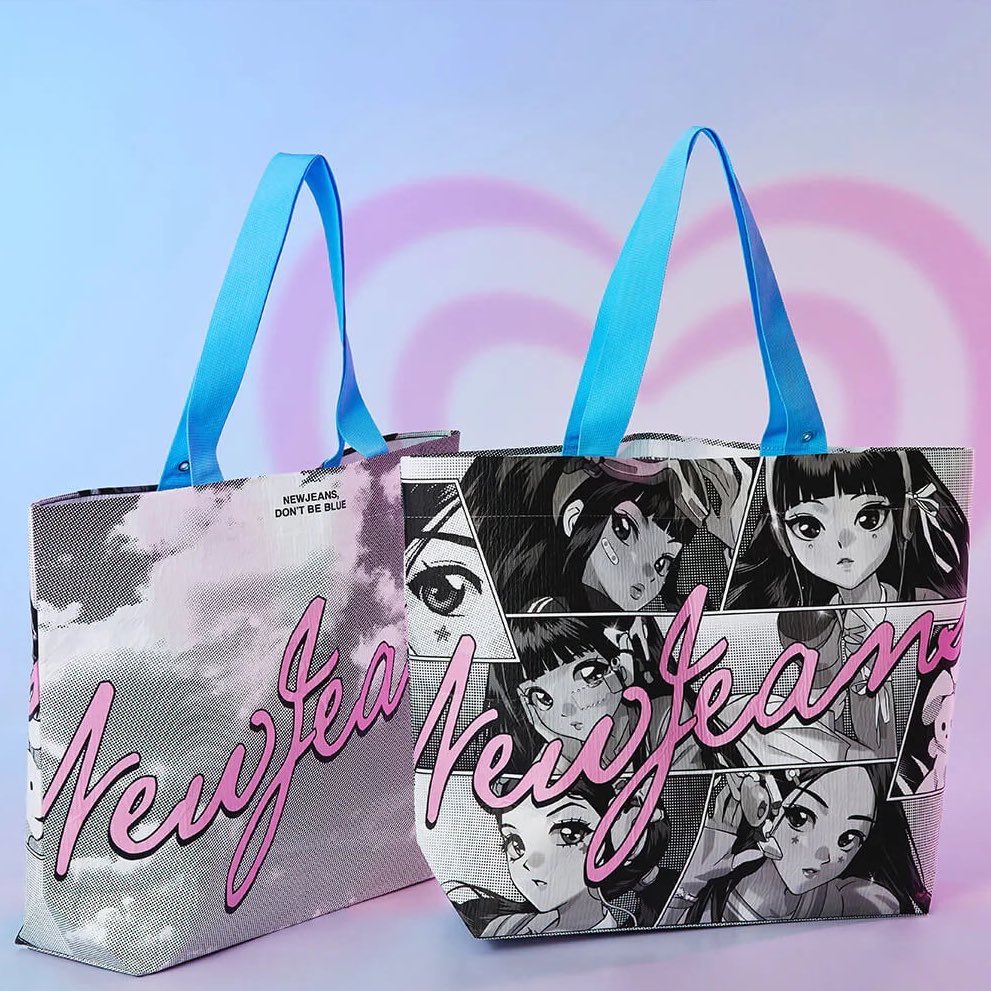 srtwbries's tweet photo. want to sale | wts — ★!

NEWJEANS X Line Friends Get Up Reuseable Eco Tote Bag Merch
- Polyester
- Size: 54 x 39 x 15 (cm)

₊⊹ᰔ 195k
⋆˚࿔ new and sealed, official from pop-up store
✮⋆˙ co oren ready bandung, ina

t. new jeans merchandise shopping totebag nwjns indonesia wtb https://t.co/8jXmbVooF0
