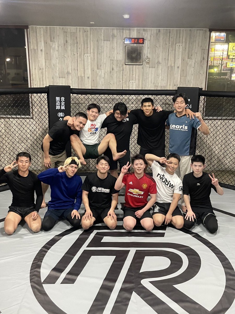 Ryuku413's tweet photo. 最高な仲間達と最高な環境で🔥 https://t.co/Z1GRRVdqTa