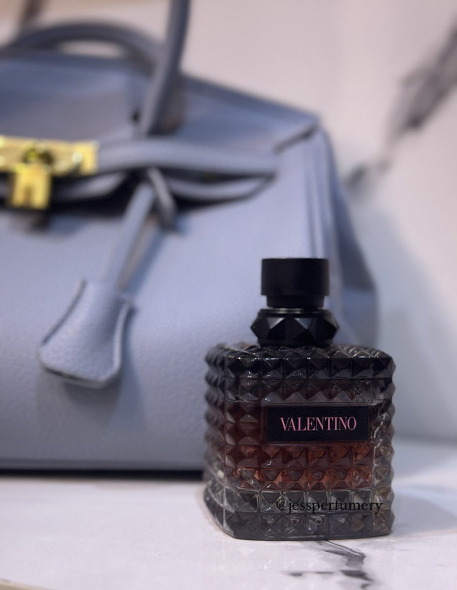 JessPerfumery's tweet photo. Fragrance of the day

VALENTINO

Smells so goooooood😩🥰 https://t.co/Okv31ETMF8