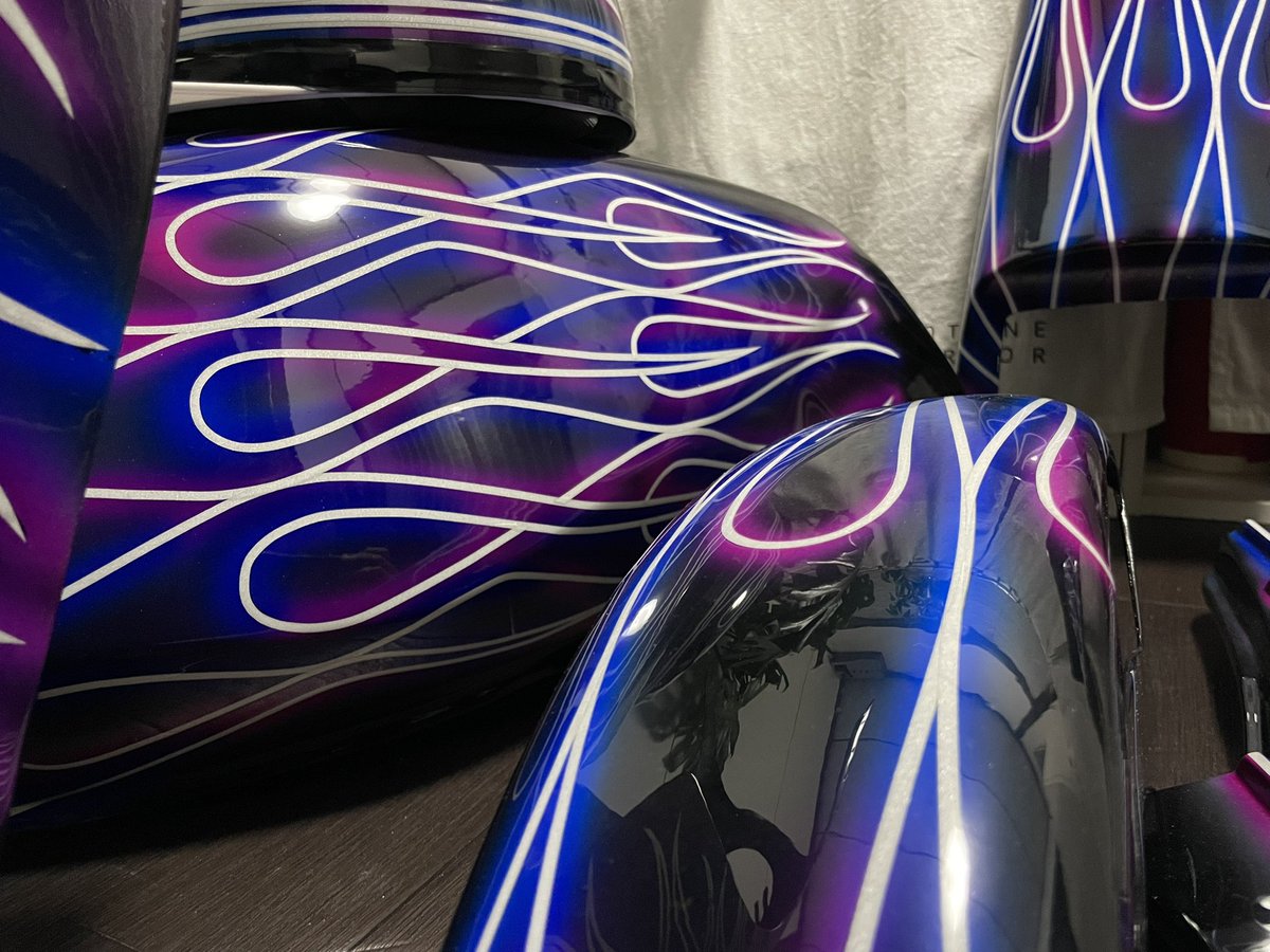 ひろ custom paint tweet media