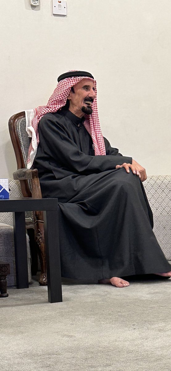 إنا لله وانا اليه راجعون 
رحم الله #مثقال_الحلاف شيخ السعيد من الظفير رحمةً واسعة واسكنه فسيح جناته 
خالص العزاء لأسرته وجيرانه ومحبيه.