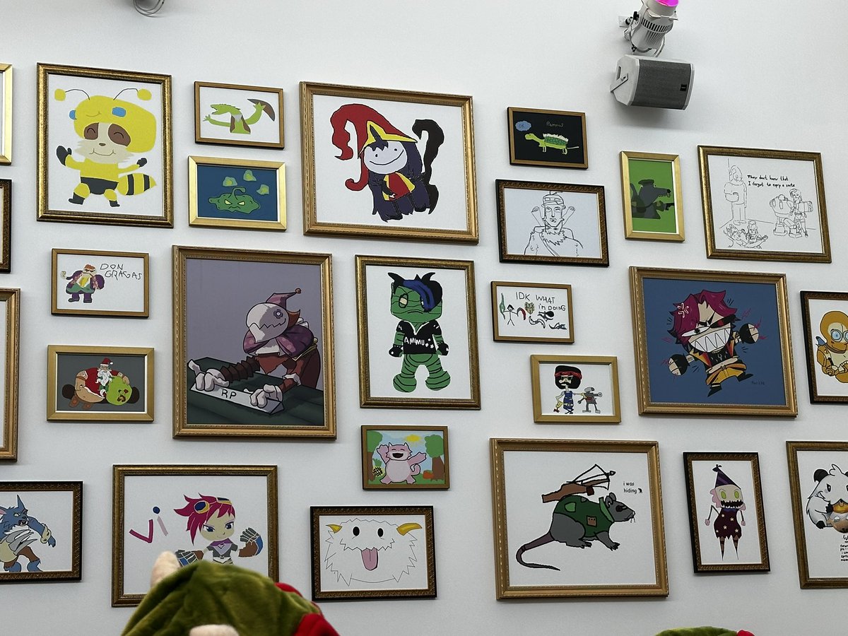 HelloNuzzo's tweet image. Just had one of the best weeks of my life.