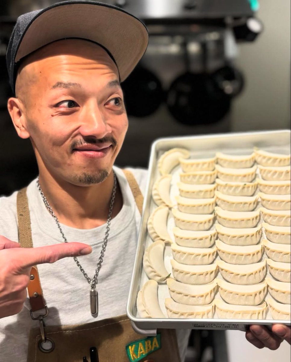 あのイレブンの餃子がネットで買えるようになりました！！
もちろん餃子が売れた数だけコンサドーレの強化費に繋がりますので購入、宣伝お願いします🫡
今年ももちろんクラブパートナー継続させて頂きました🫡🫡🫡

gyoza11.base.shop/?fbclid=PAZXh0…