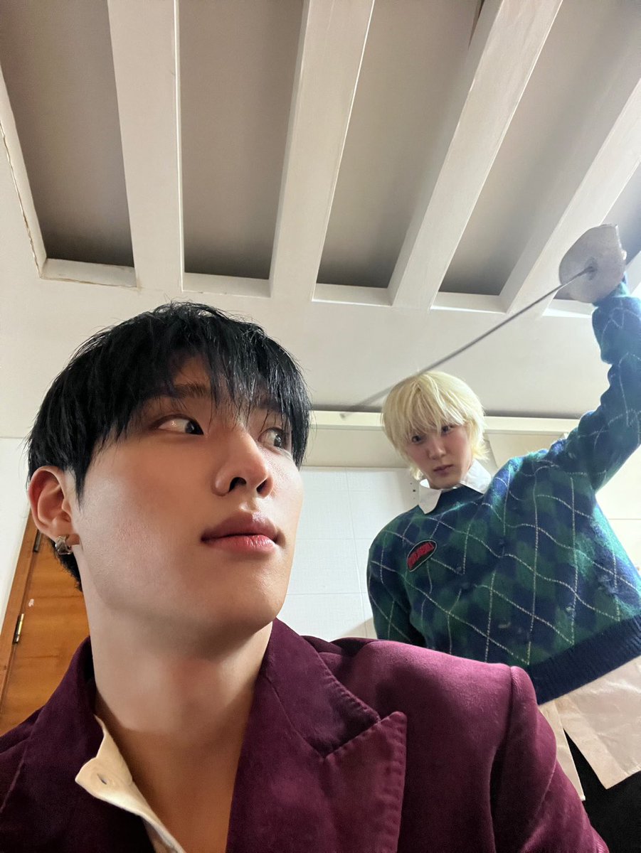 P1H_members's tweet photo. 항상 최선을 다하고 춤과 사랑에 빠진 모습을 보면 너무 존경스럽고 너한테도 너무 많은 것을 배울 수 있다고 느껴져! 올해는 더 행복한 한해로 만들어보자! 사랑해~ 😘❤️☠️

#P1Harmony #KEEHO https://t.co/HlOucRXWdm