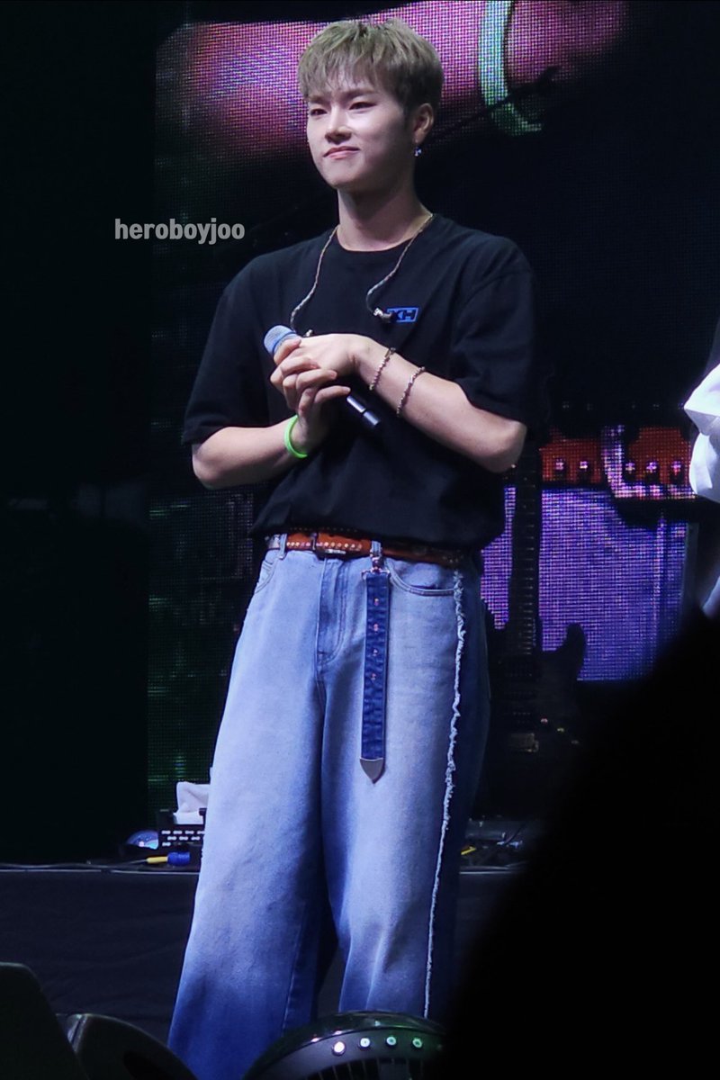 陳, Erren. tweet media