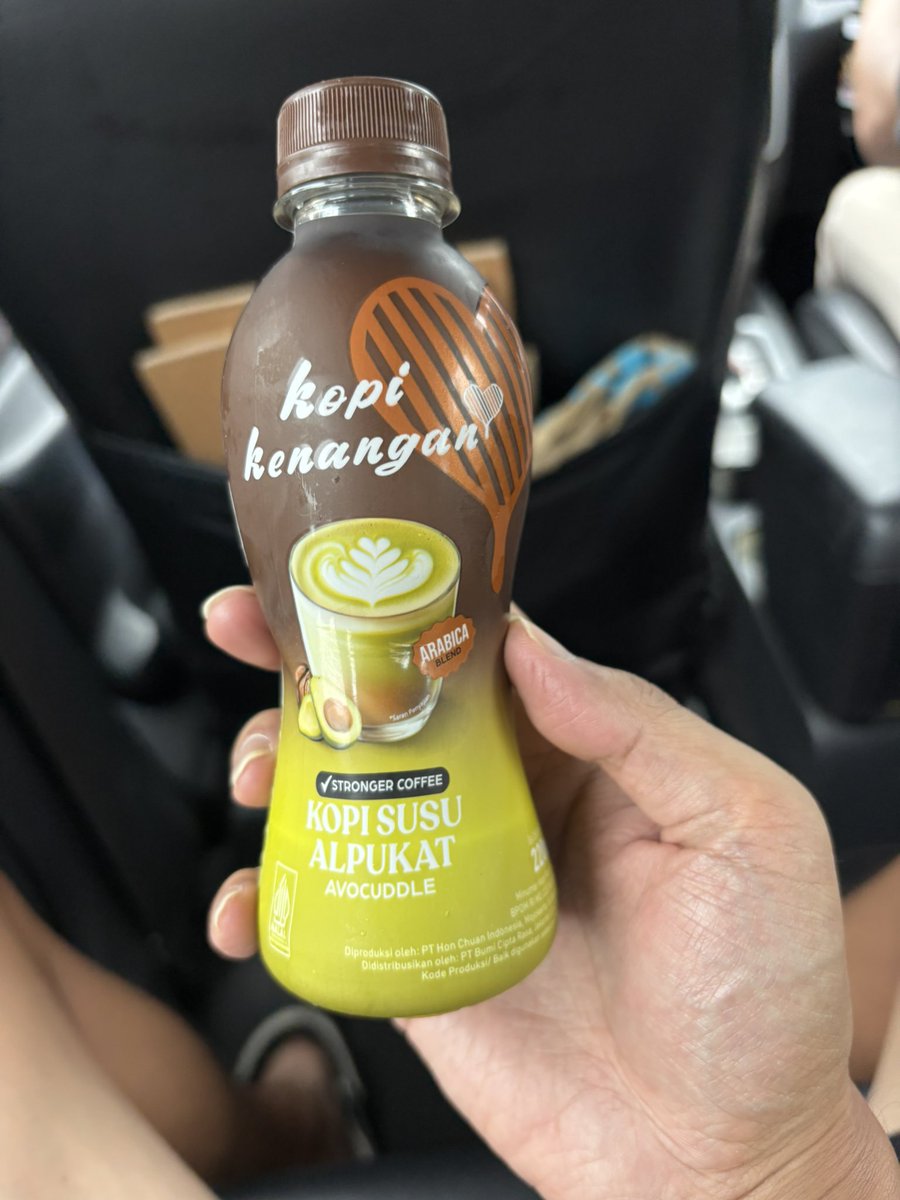 roppan2020's tweet photo. ほんのりアボカド🥑 https://t.co/MumSyYky0x