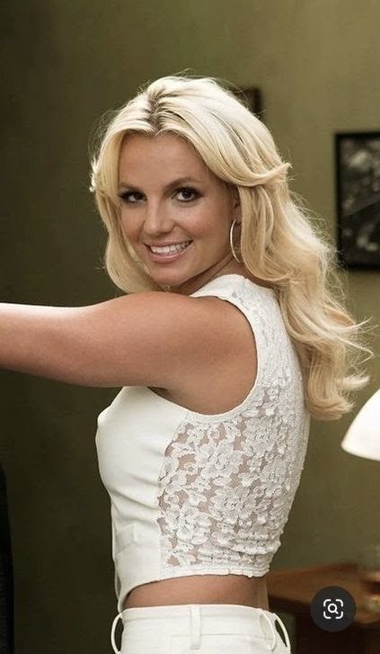 totally agree we shouldn't call this character a lesbian without any reason