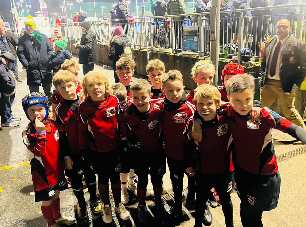 StBrigidsRFC's tweet photo. Great display by our u8 superstars last night at the half time Ireland 🇮🇪 v England 🏴󠁧󠁢󠁥󠁮󠁧󠁿 Legends rugby match in Donnybrook #thefutureisbright @FairstoneIrl https://t.co/GIreTo098g