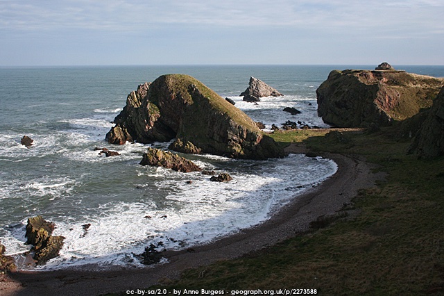 geograph_bi's tweet photo. Geograph Picture of the Day from #Moray, 2011 
#coast #Portknockie #rocks Get their names at https://t.co/Be7q4f8nNa Free to use – please credit Anne Burgess/Geograph https://t.co/YVr8VorlSu