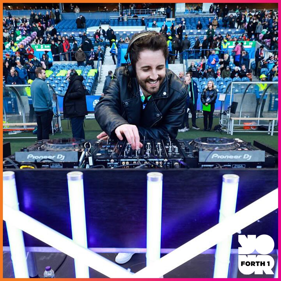 🏴󠁧󠁢󠁳󠁣󠁴󠁿 C'MON SCOTLAND! 🎉 🏉
What anthem would you play to get Scottish Gas Murrayfield bouncing before kick-off? 🙌🏼
👀 Callum could be playing it pre-match 🎉
📸 Scottish Rugby