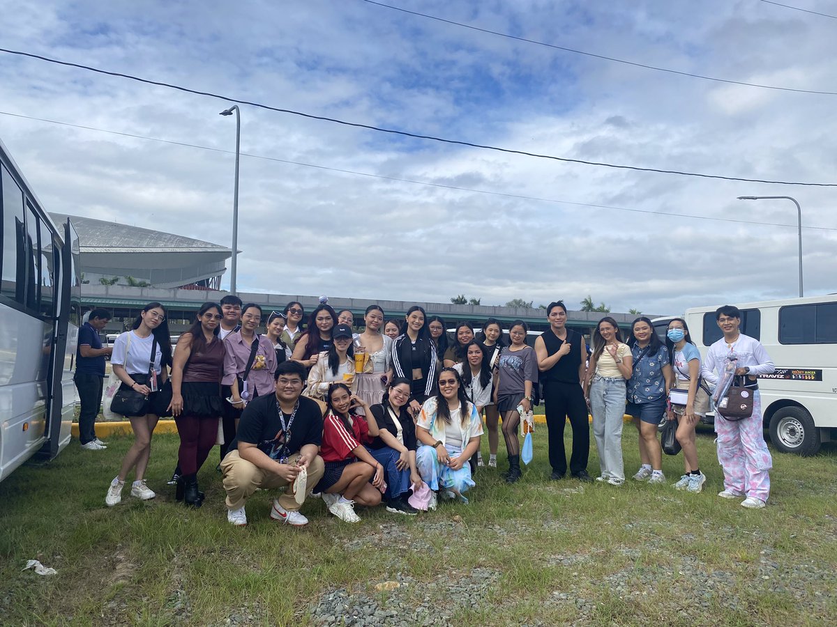 MsKwon_15's tweet photo. Long overdue but still big thanks to everyone who've trusted me last 17rh con d1 & d2 for the shuttle service π«Άπ»
still no pics for d2 tho βΉοΈ
See you next con π©·π©΅
#MsKwonTransportationService π― https://t.co/O3E7qWwPwo