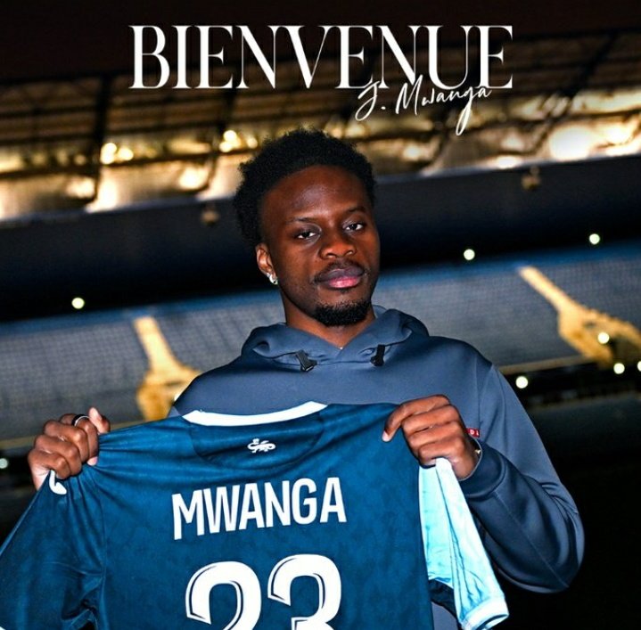 11Peno's tweet photo. ✅ Le jeune milieu défensif Junior Mwanga, est prêté par Strasbourg au Havre!

#mercato #HAC https://t.co/Bu4mR5BN59