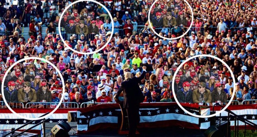 Fake president! Fake crowd! 👇 👇 👇