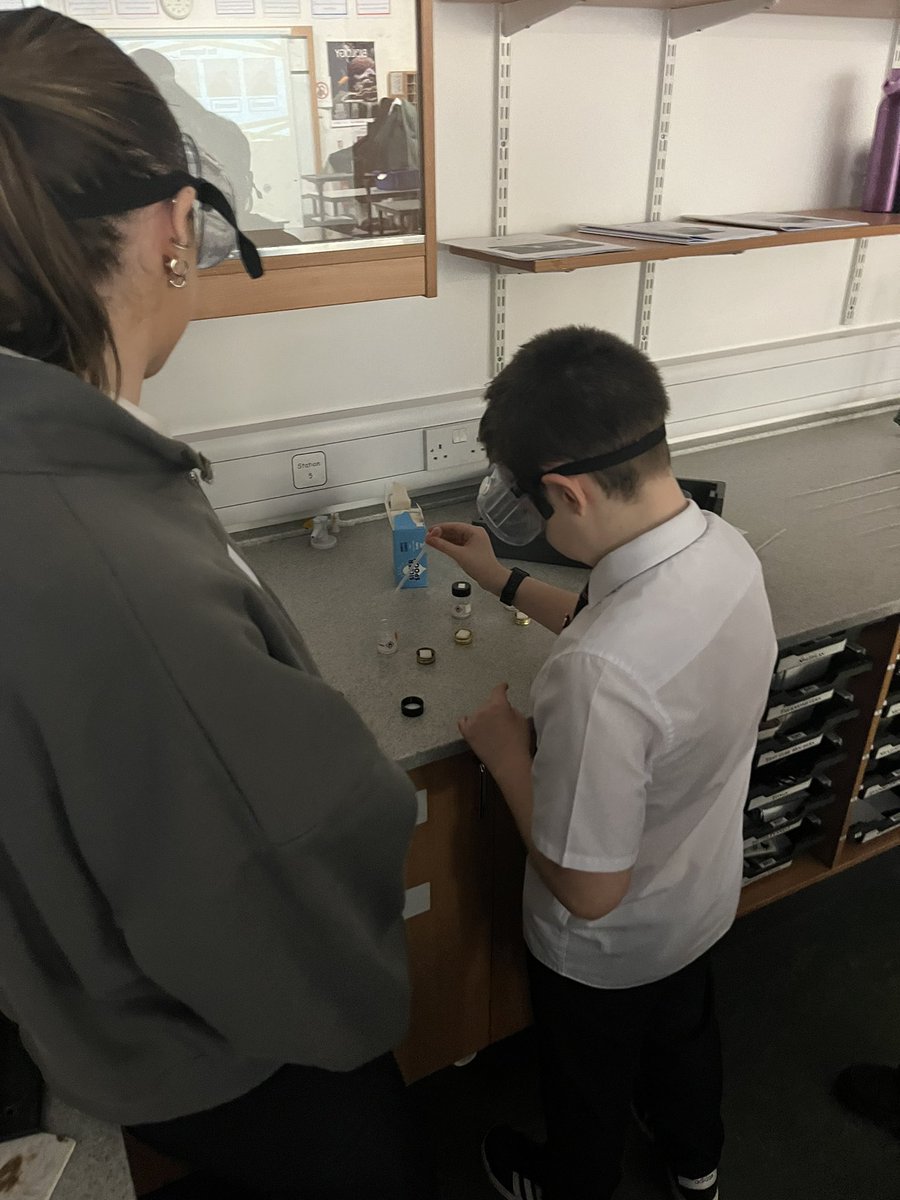 Calderglen Science tweet media