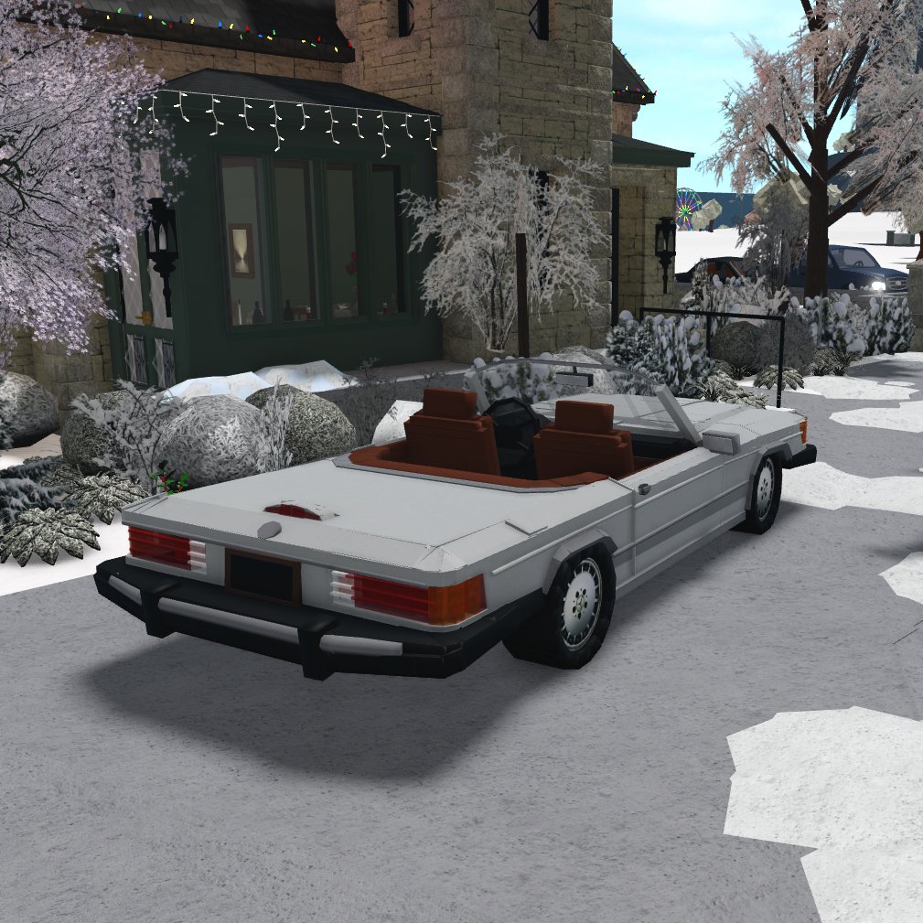 sooo.. i remade the  mercedes sl R107😃😃. Do yall think i improved since 2023? #bloxburg #bloxburgbuild #LanaDelRey #bloxburgbuilds #mercedesbenz #bloxburgcars
pics taken by the lovely <a href="/KayoticNeutral_/">🌸 Kayotic 🌸</a>