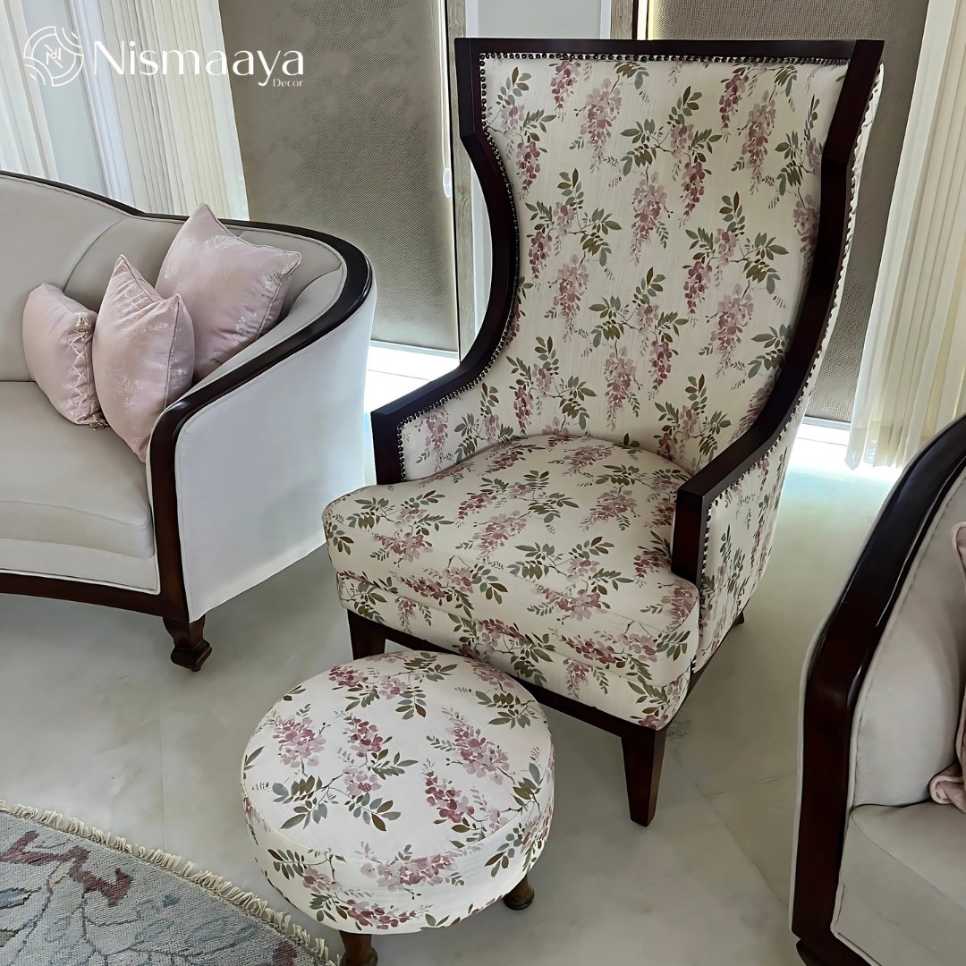 NismaayaDecor's tweet image. Designed just for you, this custom wing chair brings together elegance, comfort, and durability.

To shop click the link:
nismaayadecor.in/collections/wi…
or Call +91-86908-77466

#wingchair #chairdesign #customizedfurniture  #happycustomer #livingroomfurniture #homedecor #nismaayadecor