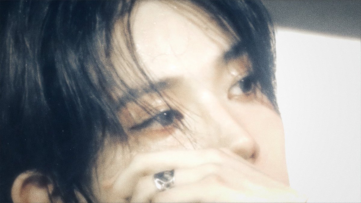 he truly has the eyes of an angel ♡