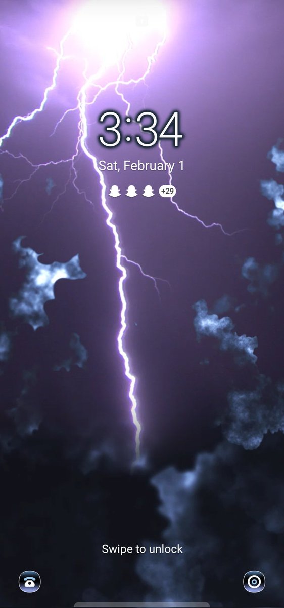 Bleudawn_7's tweet photo. I get the lightning but the time changes #MyLyfe https://t.co/9v2Wz293et